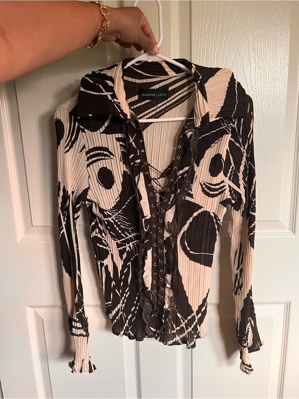 Jennifer Lloyd Brown & Cream Lace-Up Pleated Blouse